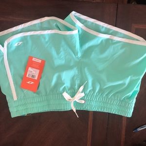 Oxide women’s shorts size medium